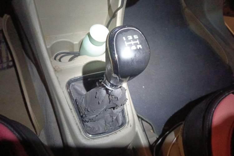 Used Dongfeng Aeolus A60 2014 1.6L Manual Luxury Model Gear Lever