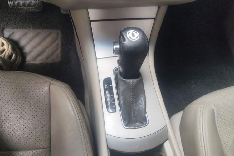 Used Dongfeng Aeolus A60 2014 1.6L Automatic Prestige Model Gear Lever