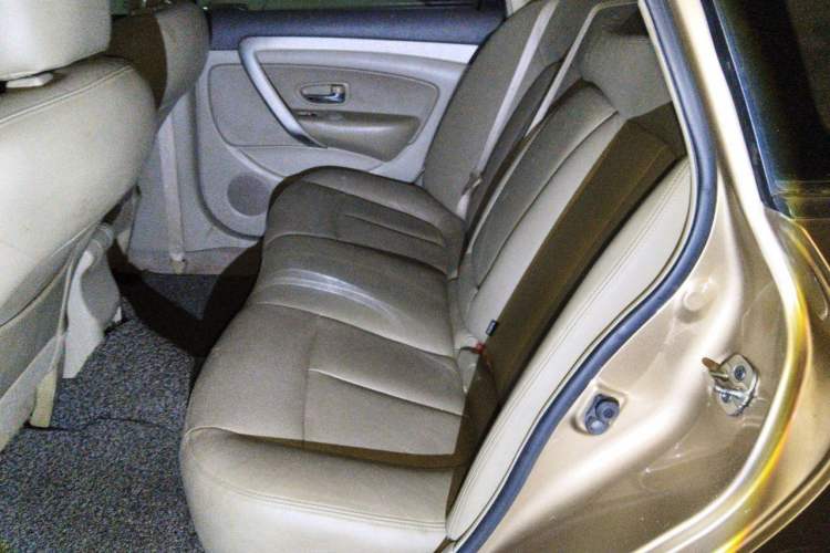 Used Dongfeng Aeolus A60 2014 1.6L Automatic Prestige Model Left Rear Seat