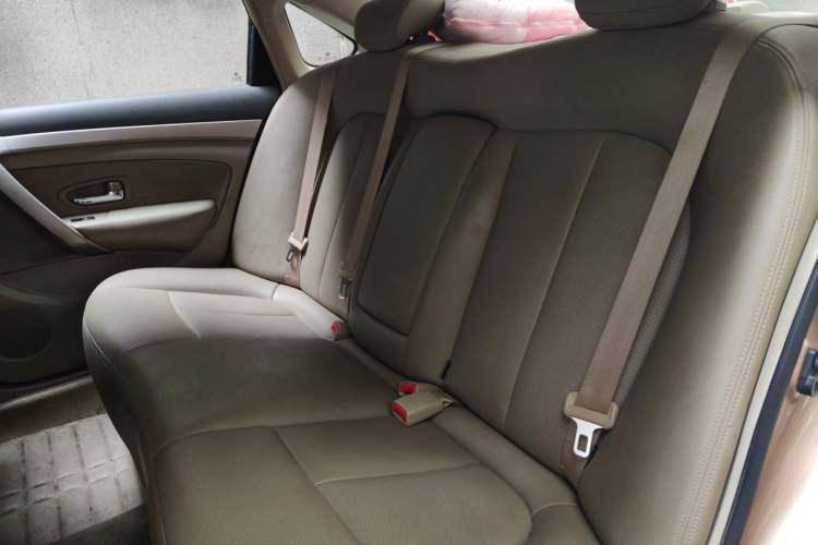 Used Dongfeng Aeolus A60 2014 1.6L Manual Luxury Model Left Rear Seat