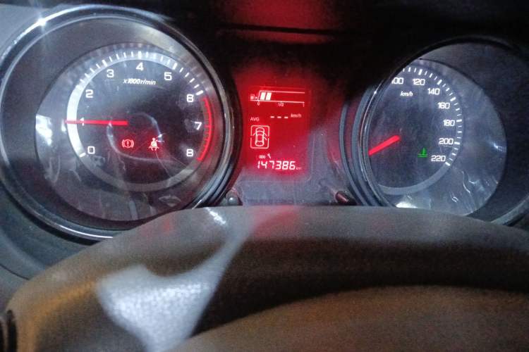 Used Dongfeng Aeolus A60 2014 1.6L Manual Luxury Model Odometer Close Up