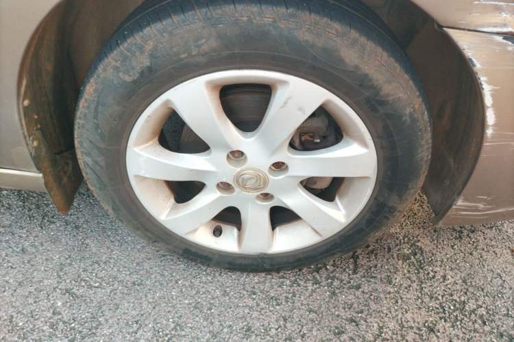 Used Dongfeng Aeolus A60 2014 1.5L Manual Elite Model Right Front Wheel Hub