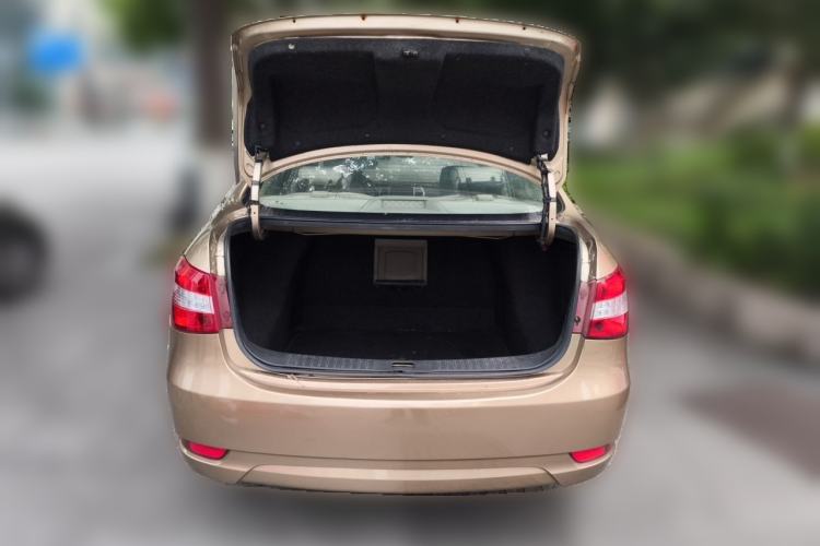 Used Dongfeng Aeolus A60 2014 1.5L Manual Elite Model Trunk