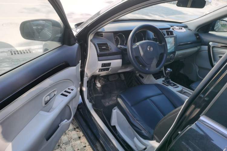 Used Dongfeng Aeolus A60 2016 1.6L DCT Luxury Edition Driver Seat