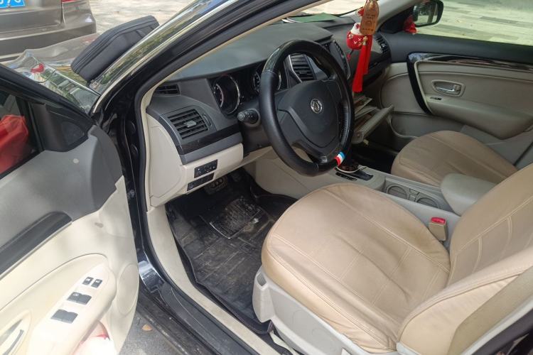 Used Dongfeng Aeolus A60 2016 1.6L Automatic Luxury Model Driver Seat