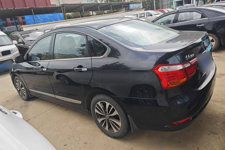 Used Dongfeng Aeolus A60 2016 1.5L Manual Luxury Model Exterior 5