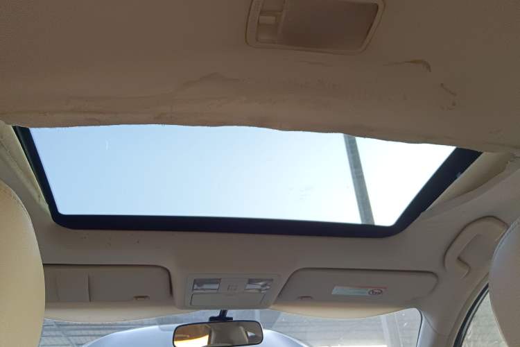Used Dongfeng Aeolus A60 2016 1.5L Manual Luxury Version Headliner