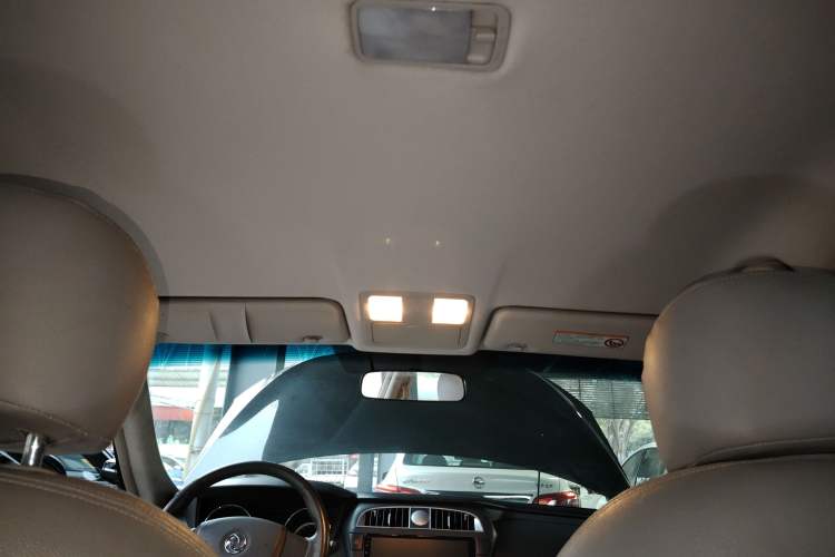 Used Dongfeng Aeolus A60 2016 1.6L Automatic Luxury Model Headliner