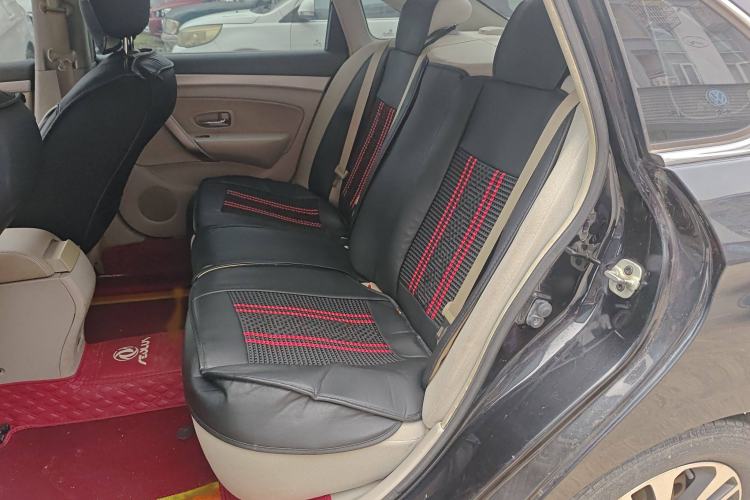 Used Dongfeng Aeolus A60 2016 1.5L Manual Luxury Model Interior 1
