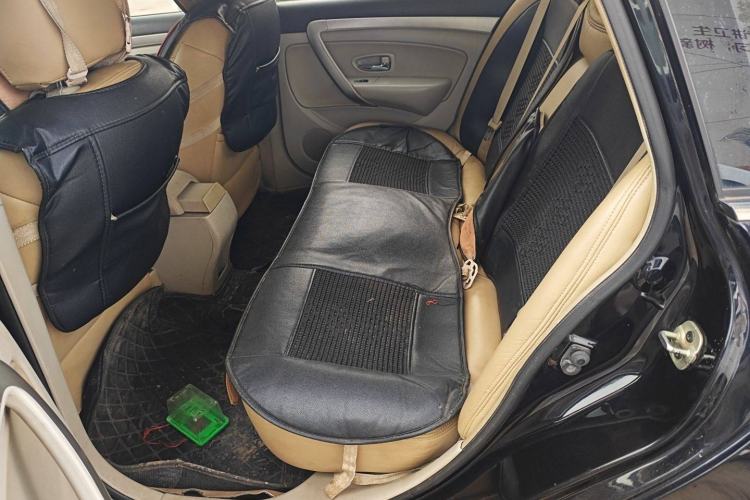 Used Dongfeng Aeolus A60 2016 1.5L Manual Luxury Model Interior 1