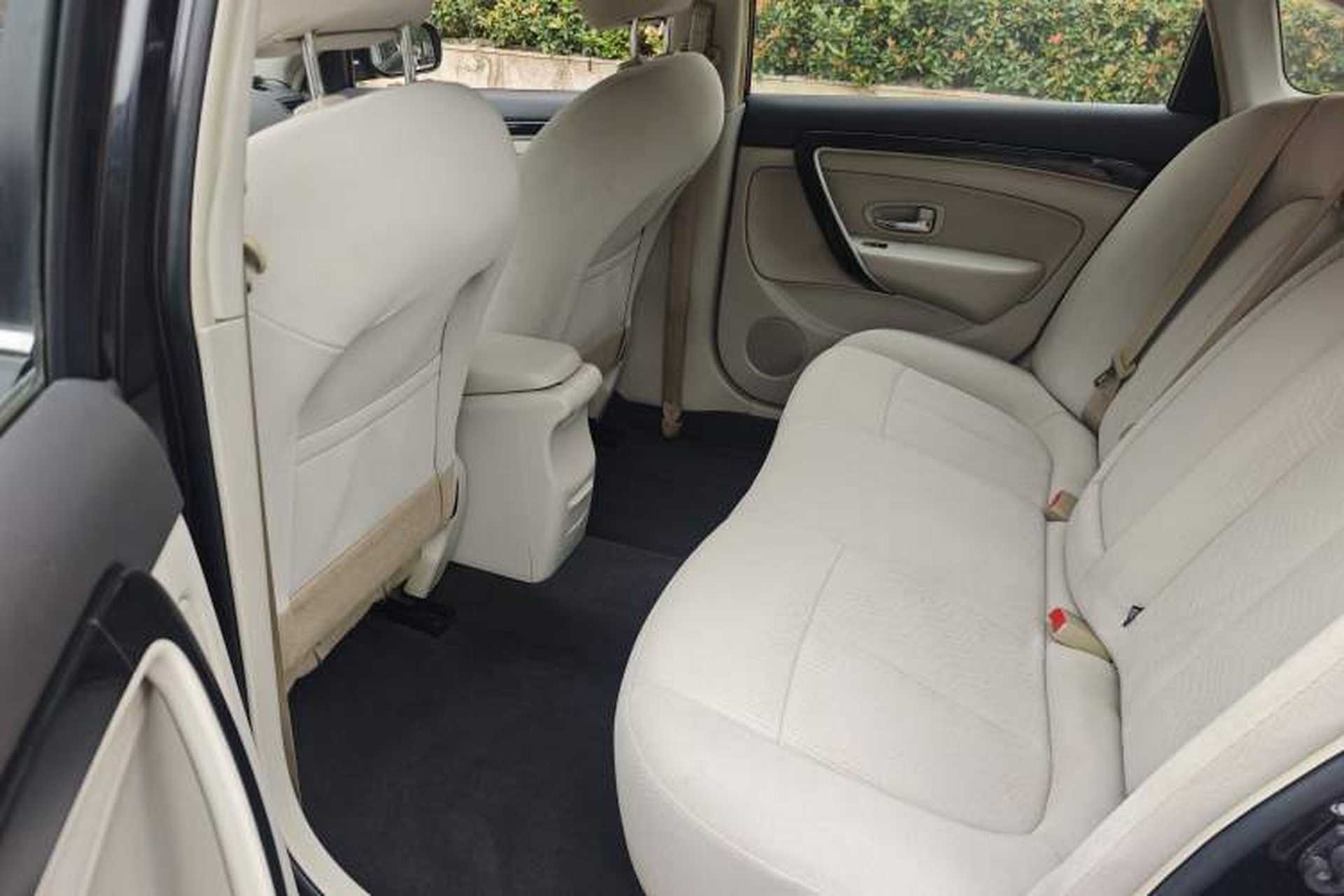 Used Dongfeng Aeolus A60 2016 1.6L Automatic Luxury Model Interior 1