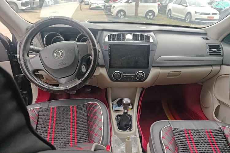 Used Dongfeng Aeolus A60 2016 1.5L Manual Luxury Model Interior 3