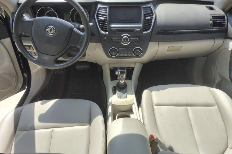Used Dongfeng Aeolus A60 2016 1.6L Automatic Luxury Model Interior 3
