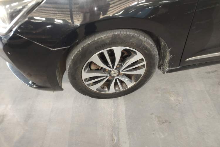 Used Dongfeng Aeolus A60 2016 1.6L Automatic Luxury Model Left Front Wheel Hub