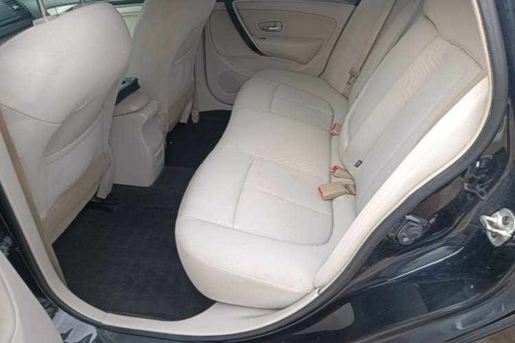 Used Dongfeng Aeolus A60 2016 1.6L Automatic Luxury Model Left Rear Seat