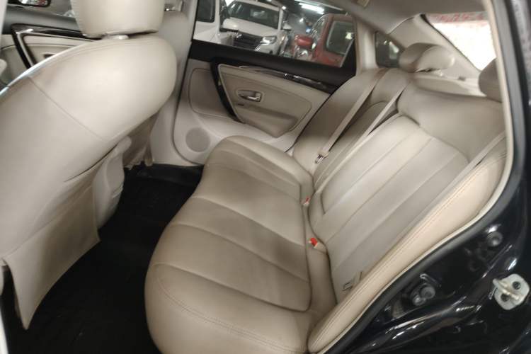 Used Dongfeng Aeolus A60 2016 1.6L Automatic Luxury Model Left Rear Seat