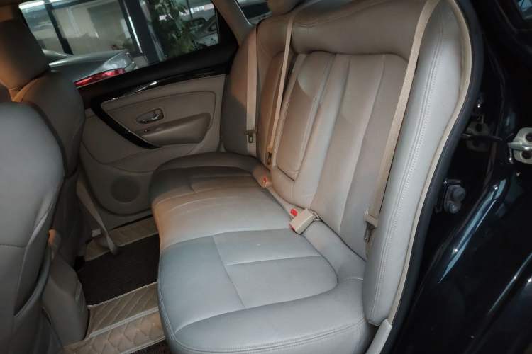 Used Dongfeng Aeolus A60 2016 1.6L Automatic Luxury Model Left Rear Seat