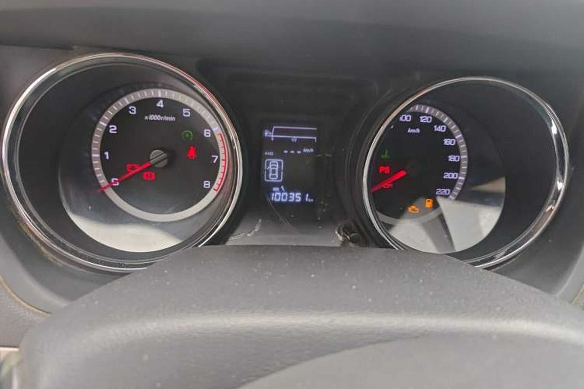Used Dongfeng Aeolus A60 2016 1.5L Manual Luxury Model Odometer Close Up