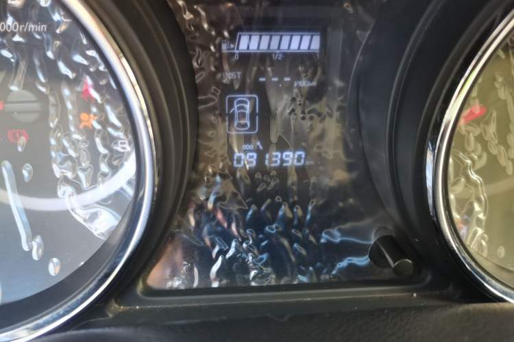 Used Dongfeng Aeolus A60 2016 1.5L Manual Luxury Version Odometer Close Up