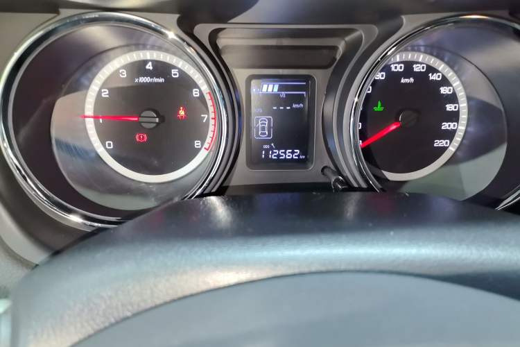 Used Dongfeng Aeolus A60 2016 1.5L Manual Luxury Model Odometer Close Up