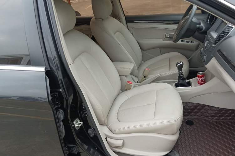 Used Dongfeng Aeolus A60 2016 1.5L Manual Luxury Version Right Front Seat