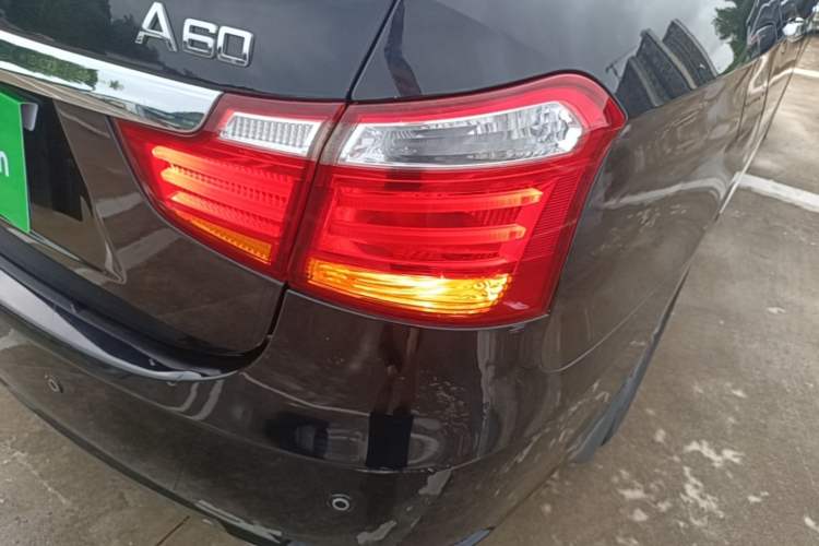 Used Dongfeng Aeolus A60 2016 1.6L Automatic Luxury Model Right Rear Taillight