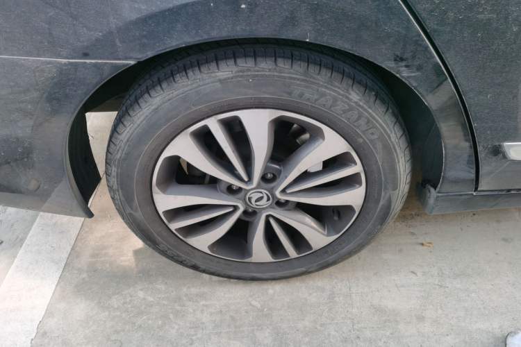 Used Dongfeng Aeolus A60 2016 1.6L DCT Luxury Edition Right Rear Wheel Hub