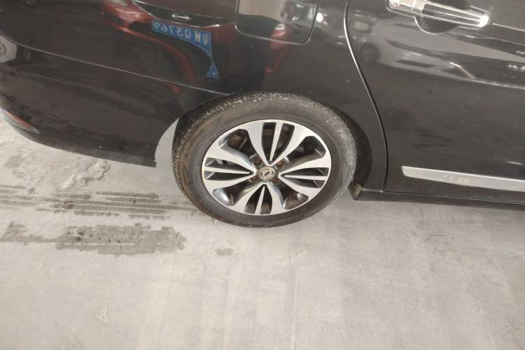 Used Dongfeng Aeolus A60 2016 1.6L Automatic Luxury Model Right Rear Wheel Hub