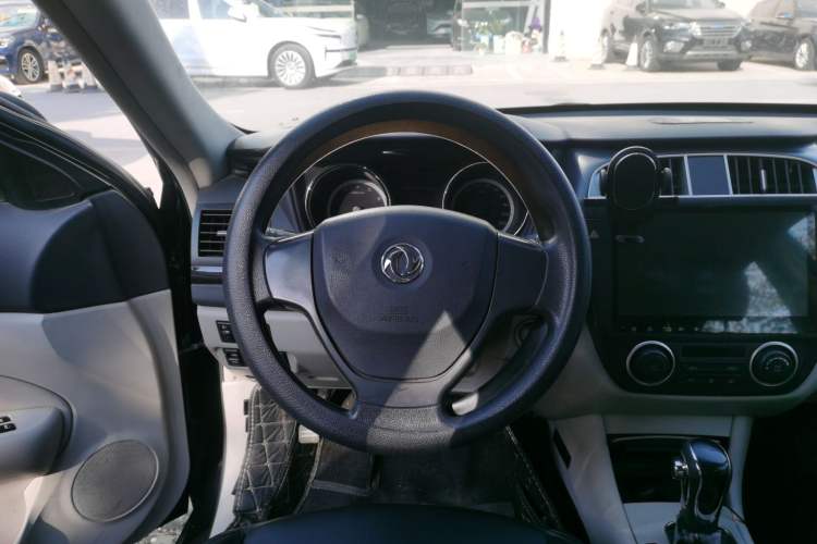 Used Dongfeng Aeolus A60 2016 1.6L DCT Luxury Edition Steering Wheel