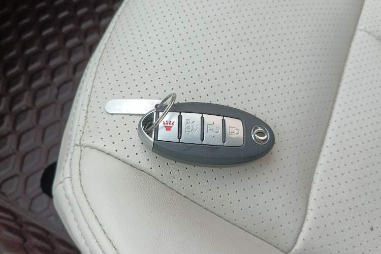 Used Dongfeng Aeolus A60 2016 1.5L Manual Luxury Version Vehicle Key