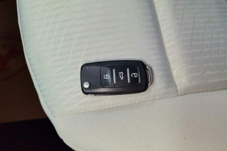 Used Dongfeng Aeolus A60 2016 1.5L Manual Luxury Model Vehicle Key