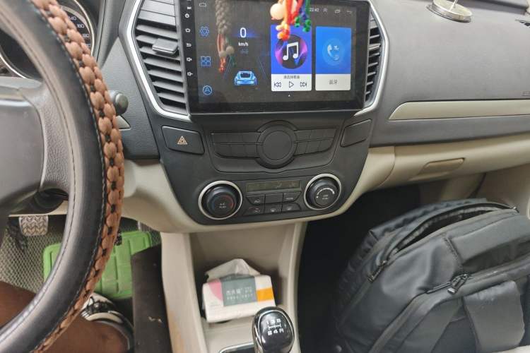 Used Dongfeng Aeolus A60 2016 1.5L Manual Luxury Model Audio And AC Panel