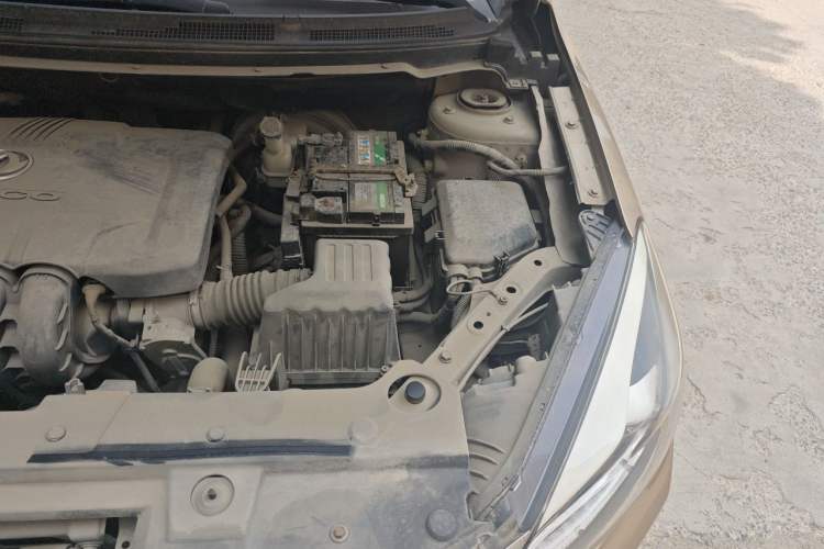 Used Dongfeng Aeolus A60 2016 1.5L Manual Luxury Model Engine Bay Left