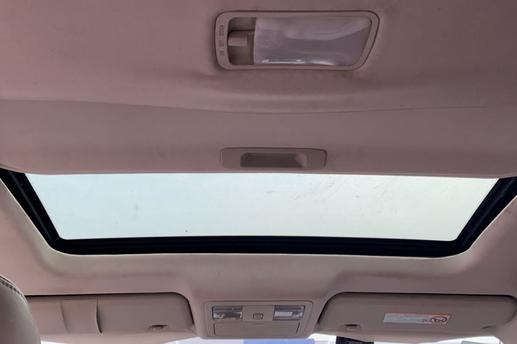 Used Dongfeng Aeolus A60 2016 1.5L Manual Luxury Version Interior 4
