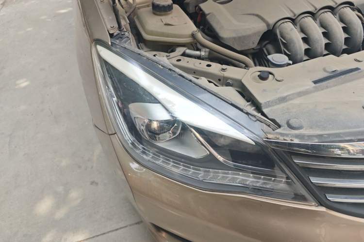 Used Dongfeng Aeolus A60 2016 1.5L Manual Luxury Model Right Front Headlight