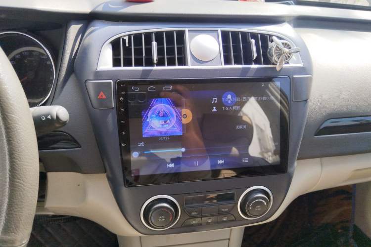 Used Dongfeng Aeolus A60 2016 1.6L Automatic Luxury Model Audio And AC Panel