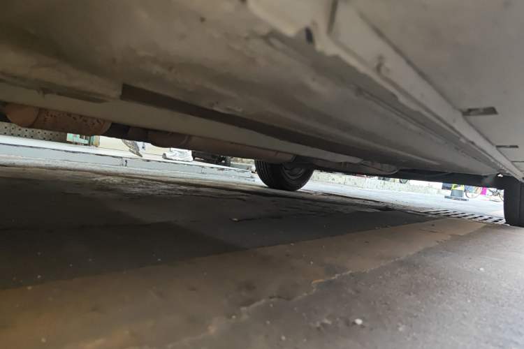 Used Dongfeng Aeolus A60 2016 1.5L Automatic Luxury Version Chassis Front Left