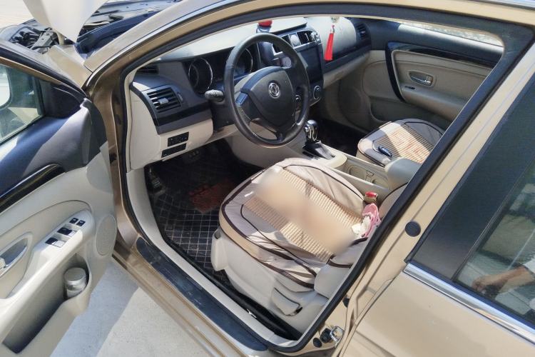 Used Dongfeng Aeolus A60 2016 1.6L Automatic Luxury Model Driver Seat