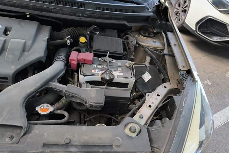 Used Dongfeng Aeolus A60 2016 1.6L Automatic Luxury Model Engine Bay Left