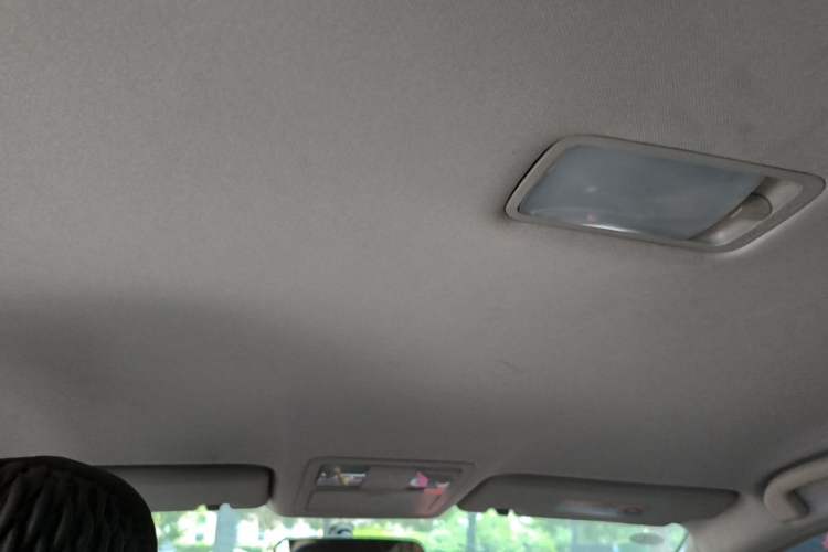 Used Dongfeng Aeolus A60 2016 1.6L Automatic Luxury Model Headliner