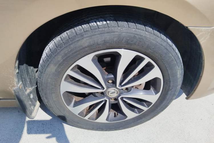 Used Dongfeng Aeolus A60 2016 1.6L Automatic Luxury Model Right Front Wheel Hub