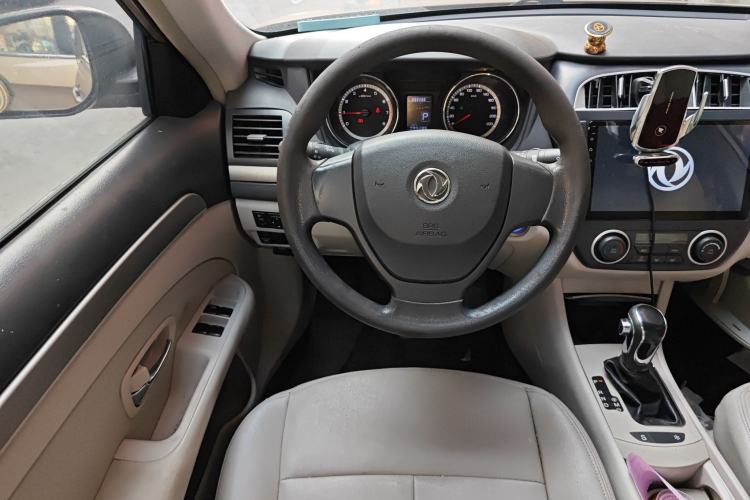 Used Dongfeng Aeolus A60 2016 1.5L Automatic Luxury Version Steering Wheel