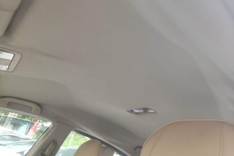 Used Dongfeng Aeolus A60 2016 1.6L Automatic Luxury Model Headliner