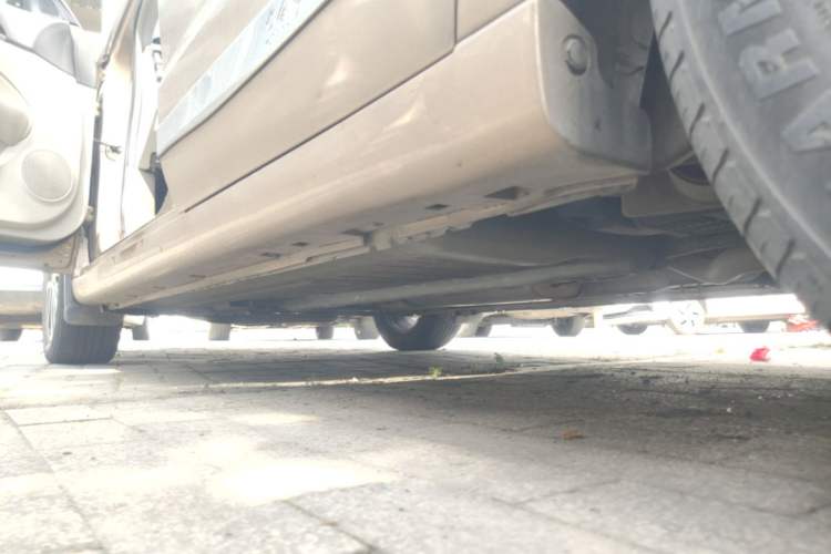 Used Dongfeng Aeolus A60 2016 1.6L Automatic Luxury Model Left Side Sill