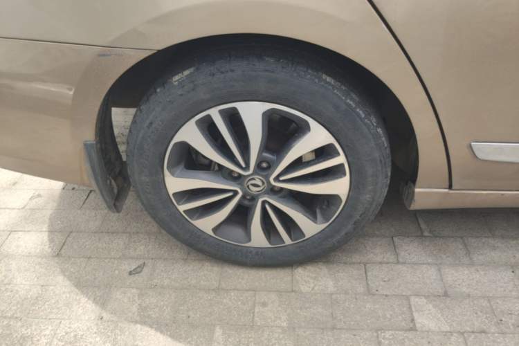 Used Dongfeng Aeolus A60 2016 1.6L Automatic Luxury Model Right Rear Wheel Hub