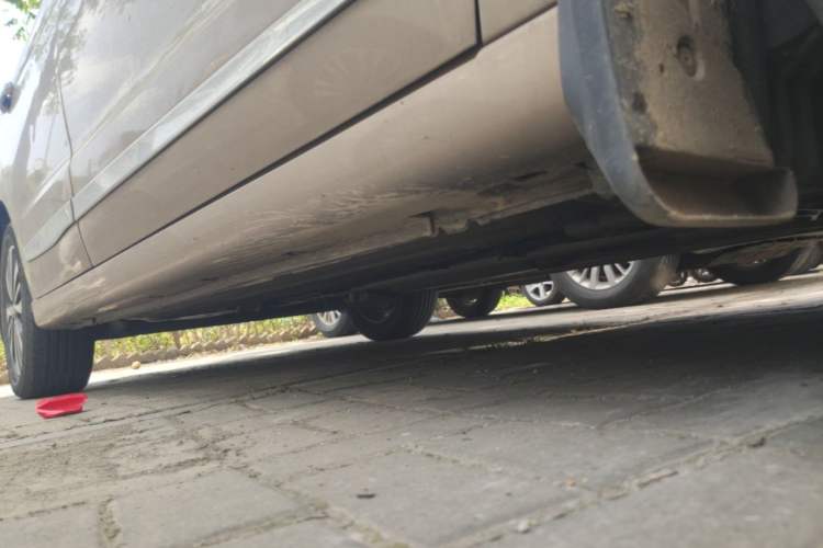 Used Dongfeng Aeolus A60 2016 1.6L Automatic Luxury Model Right Side Sill