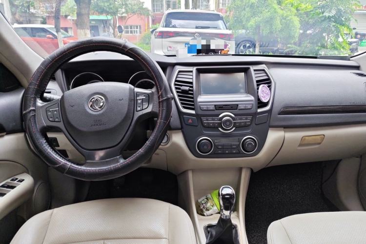 Used Dongfeng Aeolus A60 2016 1.5L Manual Luxury Version Center Console