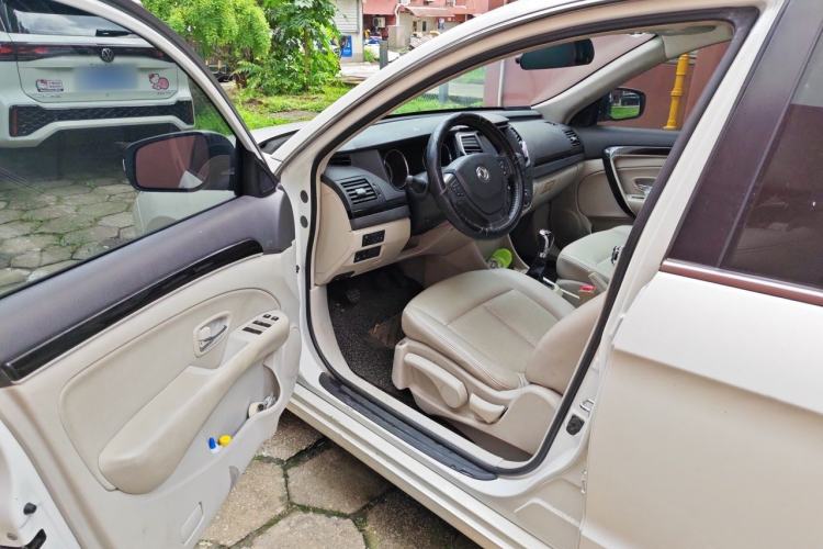 Used Dongfeng Aeolus A60 2016 1.5L Manual Luxury Version Driver Seat