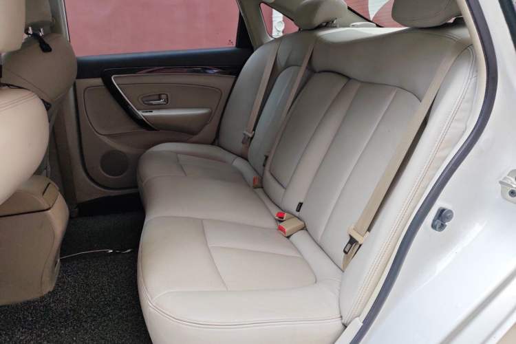 Used Dongfeng Aeolus A60 2016 1.5L Manual Luxury Version Left Rear Seat