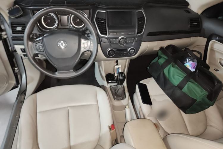Used Dongfeng Aeolus A60 2016 1.5L Manual Luxury Version Center Console